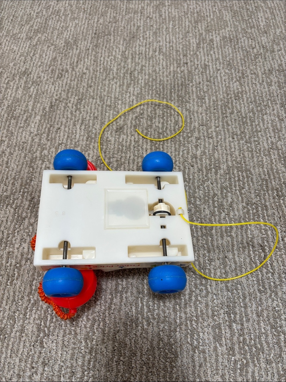 1985 Retro Fisher-Price Pull-Along Rotary Chatter Phone - Picture 3 of 4